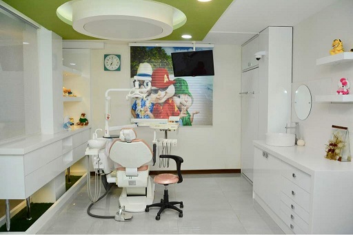 دکتر نجمه اخلاقی