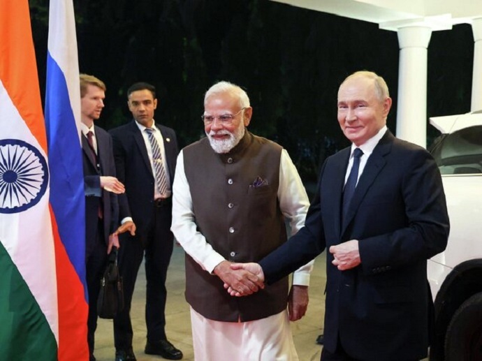 موضوع هسته ای ایران باید از مسیر گفت وگو حل و قصل شود